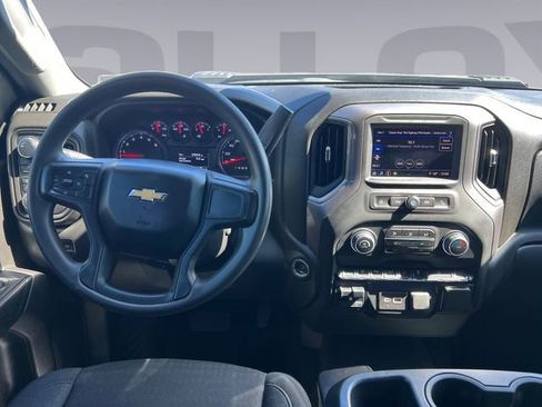 Used 2024 Chevrolet Silverado 2500 Custom w/ Custom Value Package image 12