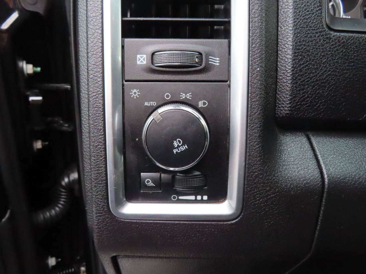 Used 2013 RAM 2500 Limited AWD/4WD image 15