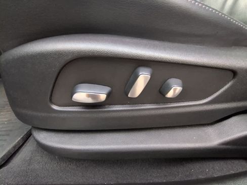 Certified 2023 Cadillac XT5 Sportv image 17