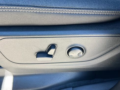 New 2026 RAM 1500 4x4 Crew Cab image 19