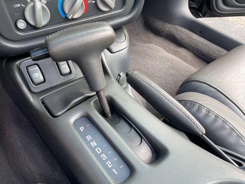 Used 1999 Pontiac Firebird Trans Am RWD image 63