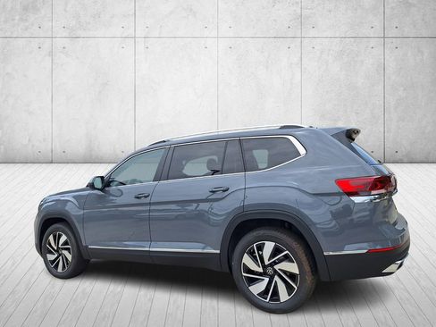 New 2025 Volkswagen Atlas SEL image 7