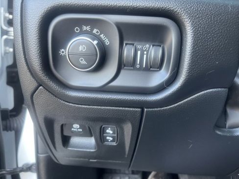 Used 2025 RAM 1500 Laramie w/ Laramie Southwest Edition image 13