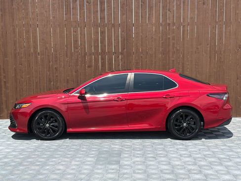 Used 2024 Toyota Camry LE w/ Convenience Package FWD image 13