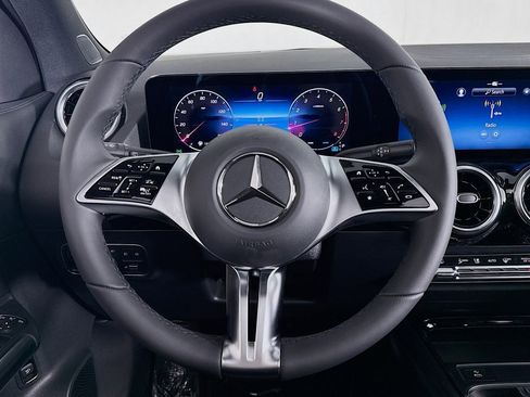 New 2026 Mercedes-Benz GLA 250 image 17