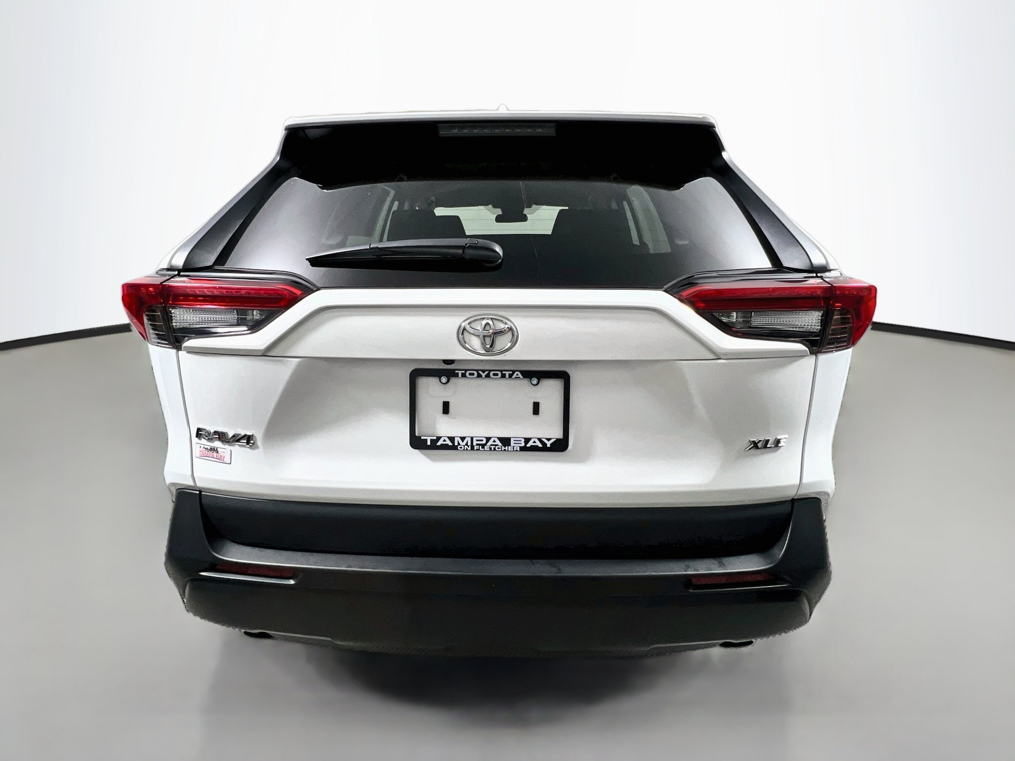 Used 2025 Toyota RAV4 XLE FWD image 6