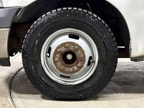 Used 2006 Ford F350 XL image 24