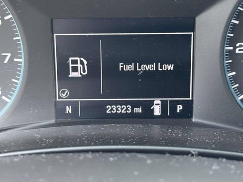 Used 2023 Chevrolet Equinox LS w/ Driver Confidence II Package FWD image 27