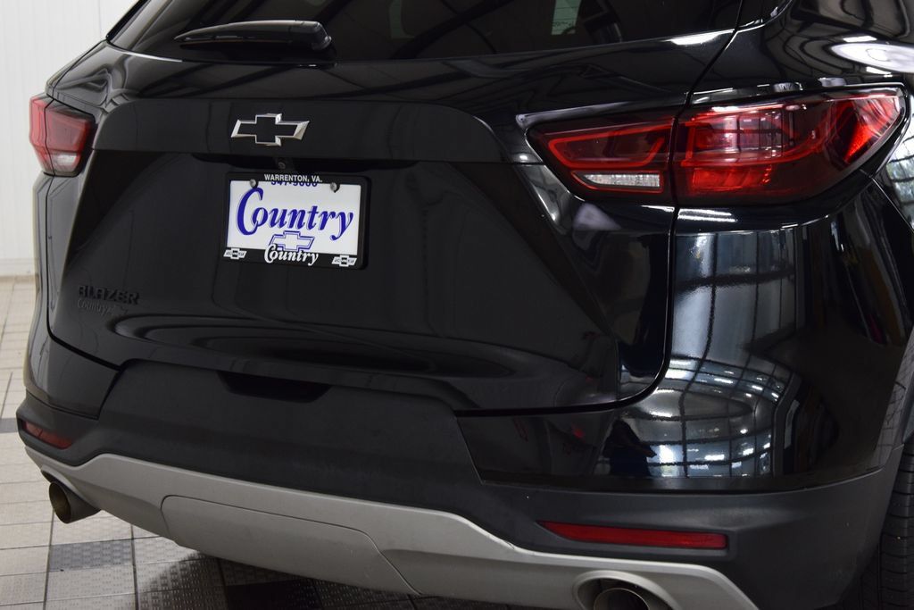 Used 2024 Chevrolet Blazer LT w/ Convenience Package FWD image 21