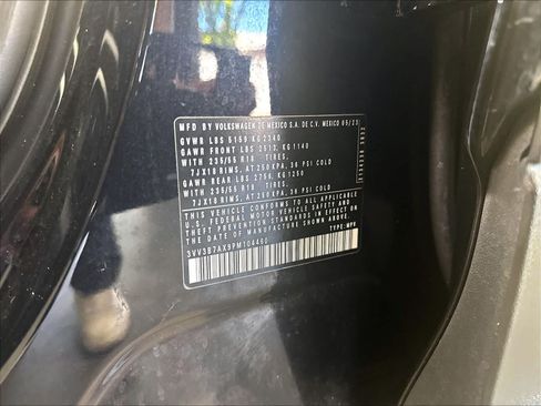 Used 2023 Volkswagen Tiguan SE FWD image 22