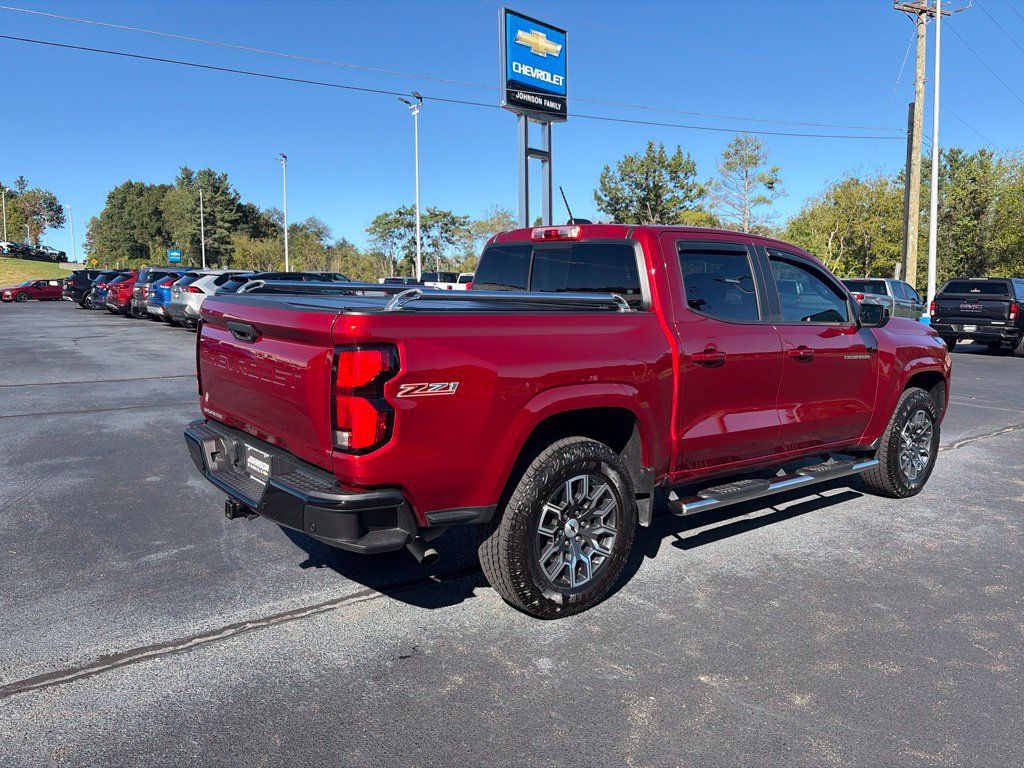 Used 2023 Chevrolet Colorado Z71 w/ Z71 Convenience Package 2 AWD/4WD image 10