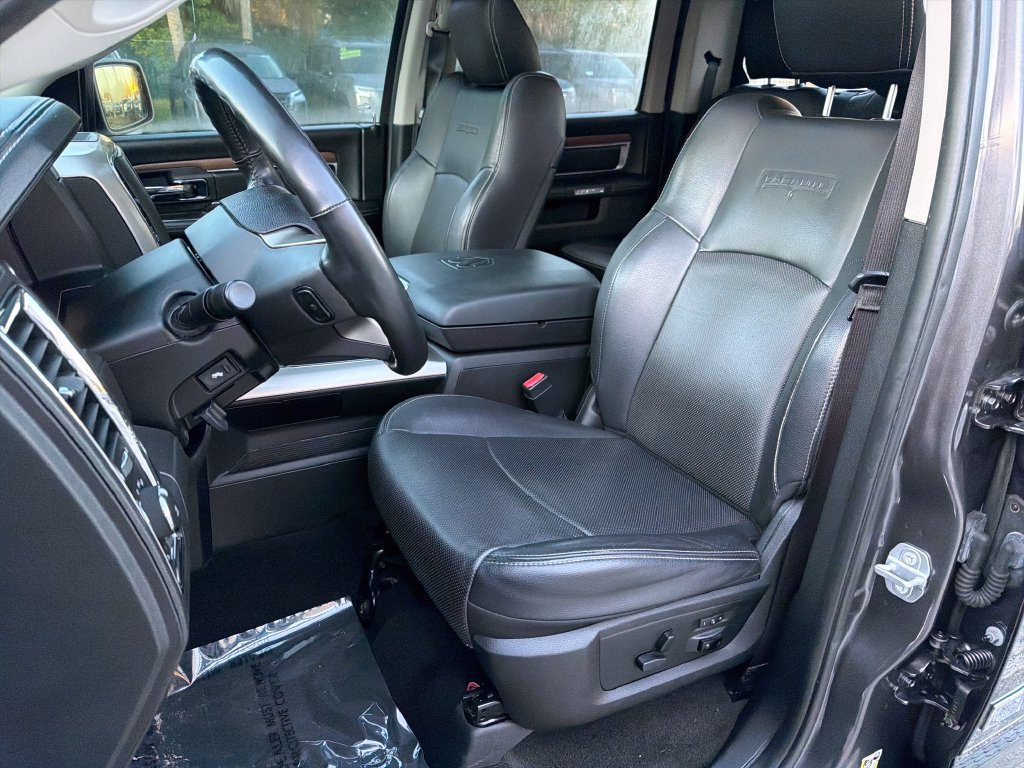 Used 2017 RAM 1500 Laramie w/ Convenience Group AWD/4WD image 33