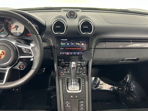 Certified 2025 Porsche 718 Cayman GTS RWD image 21