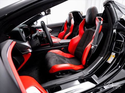 Used 2025 Chevrolet Corvette Z06 w/ Z07 Performance Package RWD image 29
