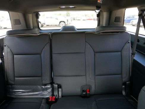 New 2026 GMC Yukon XL Elevation w/ Elevation Premium Package AWD/4WD image 12