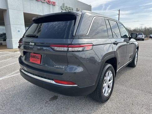 Used 2022 Jeep Grand Cherokee Limited image 7