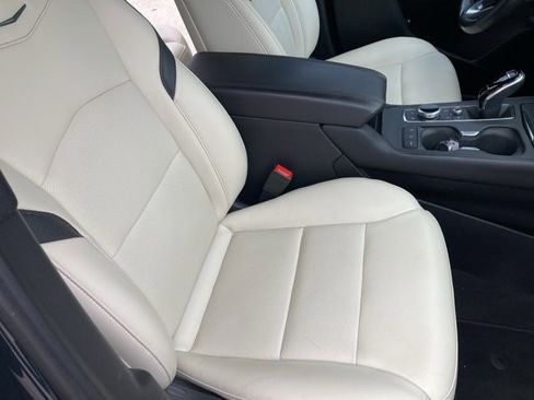 Used 2021 Cadillac XT4 Sport image 17