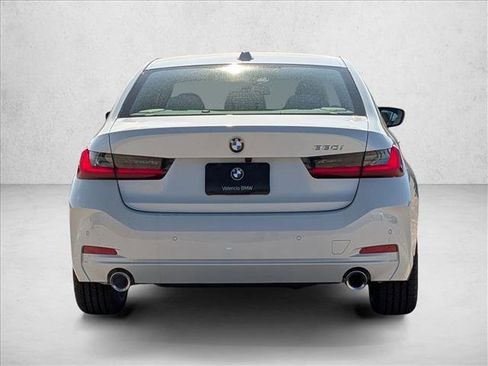 Used 2026 BMW 330i Sedan w/ Premium Package image 8