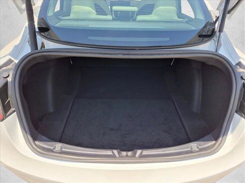 Used 2021 Tesla Model 3 Standard Range Plus RWD image 6
