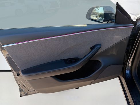 Used 2025 Tesla Model 3 Long Range image 21