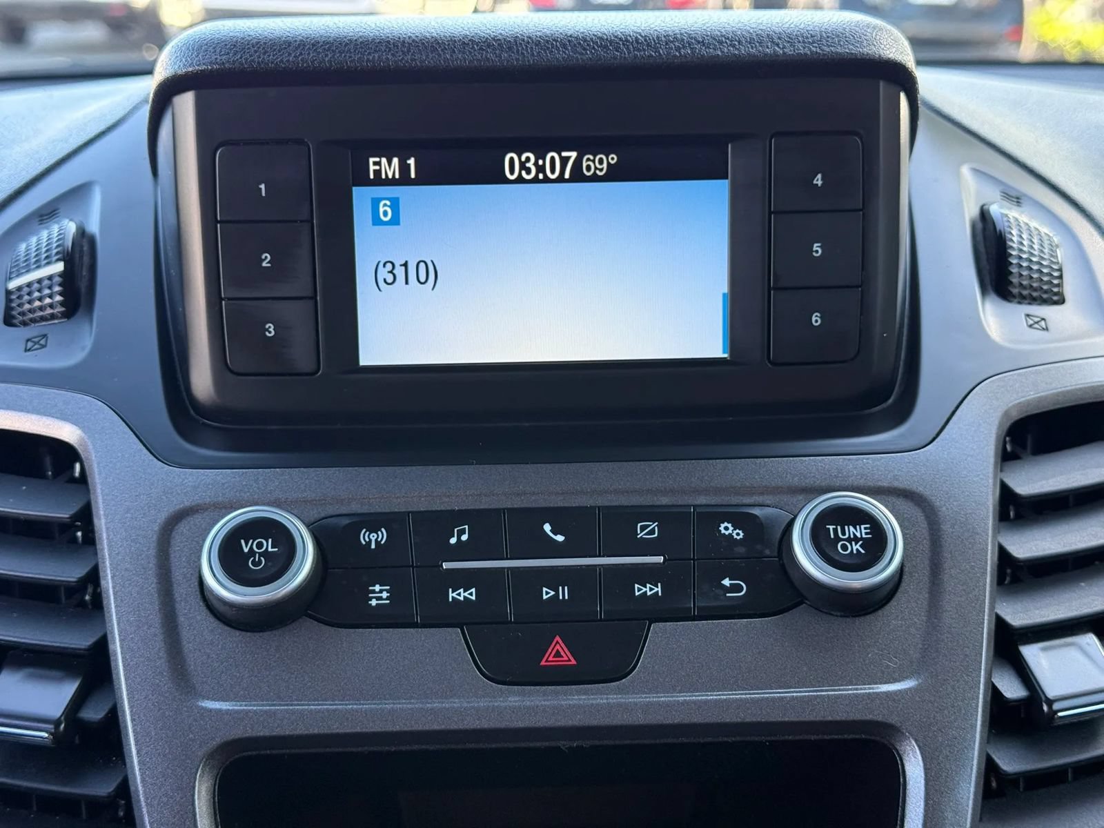 Used 2021 Ford Transit Connect XL FWD image 22
