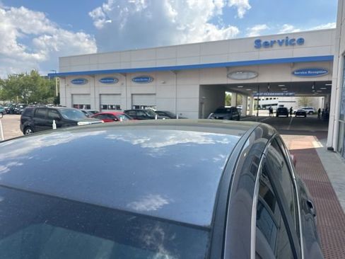 Used 2017 Honda CR-V LX image 11