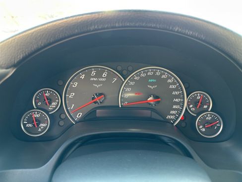 Used 2007 Chevrolet Corvette Coupe w/ Preferred Equipment Group image 10