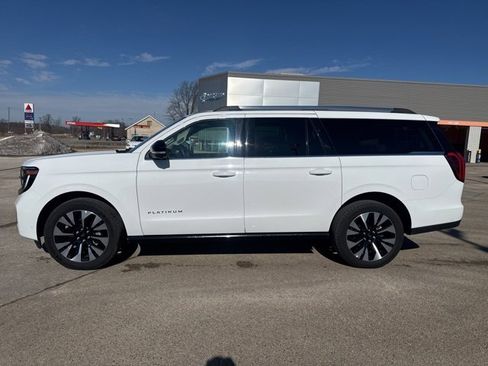 Used 2025 Ford Expedition Max Platinum w/ Driver's Package image 8