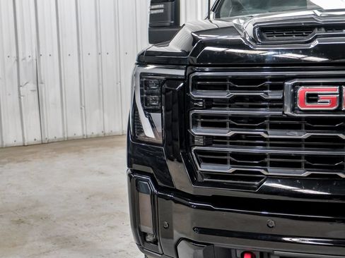 Used 2024 GMC Sierra 2500 AT4 w/ AT4 Premium Plus Package AWD/4WD image 46