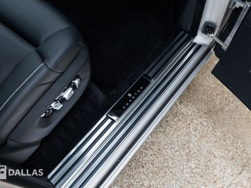 Used 2023 Rolls-Royce Phantom Sedan w/ The Phantom Package image 50