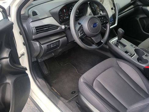 Used 2025 Subaru Crosstrek 2.5i Premium AWD/4WD image 3