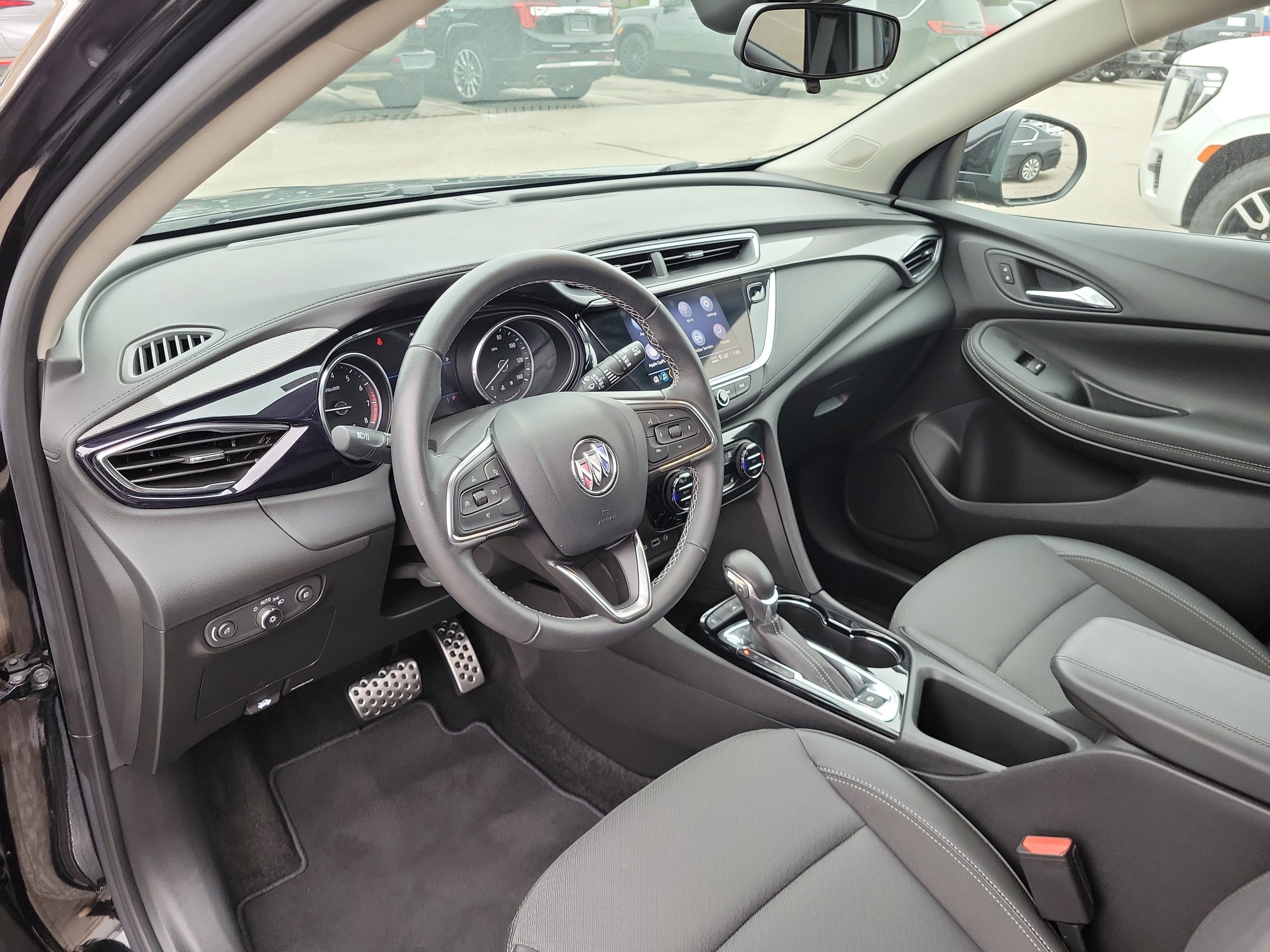 Used 2023 Buick Encore GX Select w/ Sport Touring Package FWD image 17