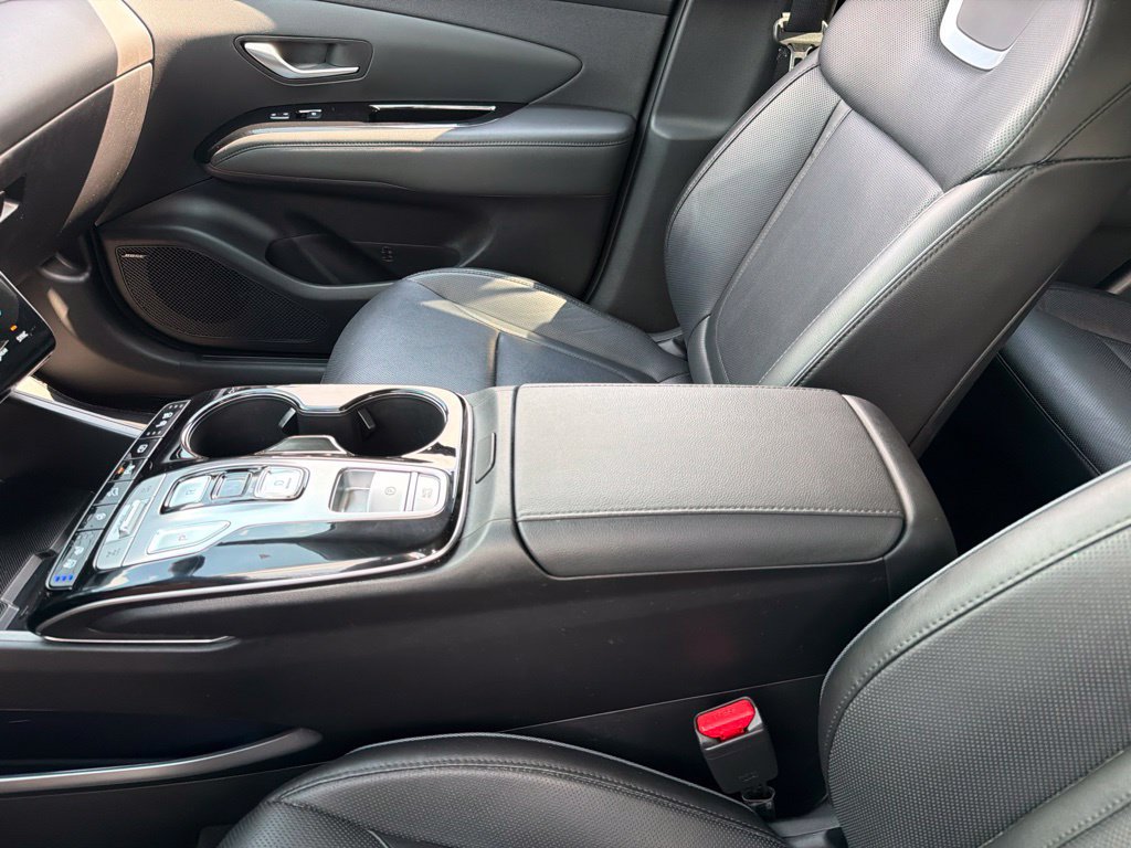 Certified 2023 Hyundai Tucson Limited AWD/4WD image 18