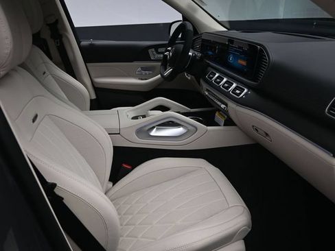 Used 2025 Mercedes-Benz GLE 53 AMG 4MATIC image 28