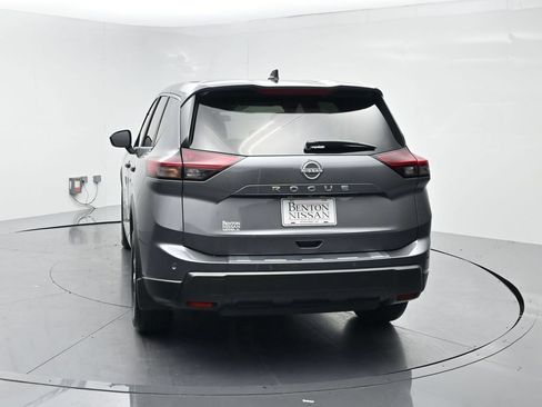 Used 2026 Nissan Rogue S FWD image 18