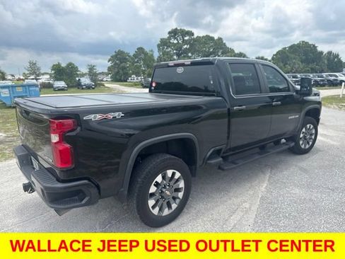 Used 2021 Chevrolet Silverado 2500 Custom w/ Custom Value Package AWD/4WD image 7