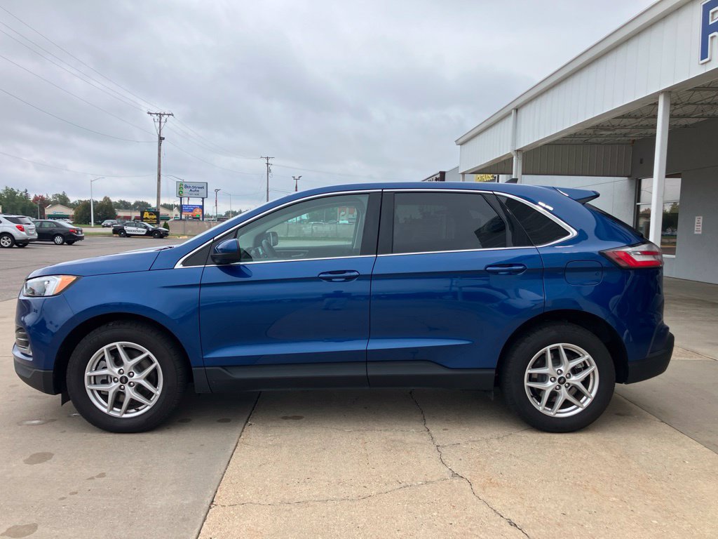 Used 2024 Ford Edge SEL w/ Convenience Package AWD/4WD image 4
