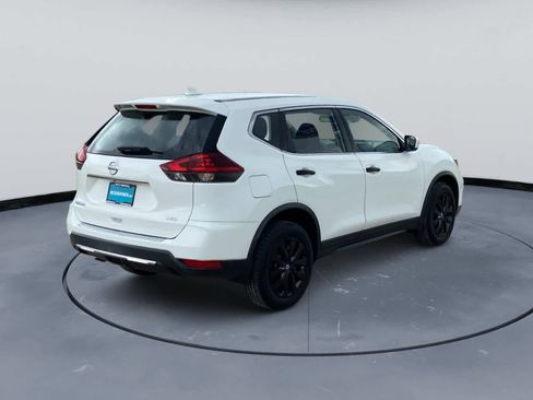 Used 2018 Nissan Rogue S AWD/4WD image 5