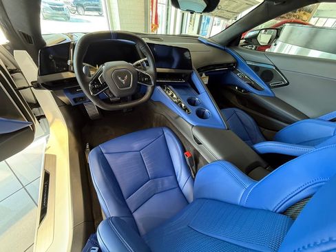 New 2026 Chevrolet Corvette Stingray Premium Conv w/ Z51 Performance Package RWD image 15