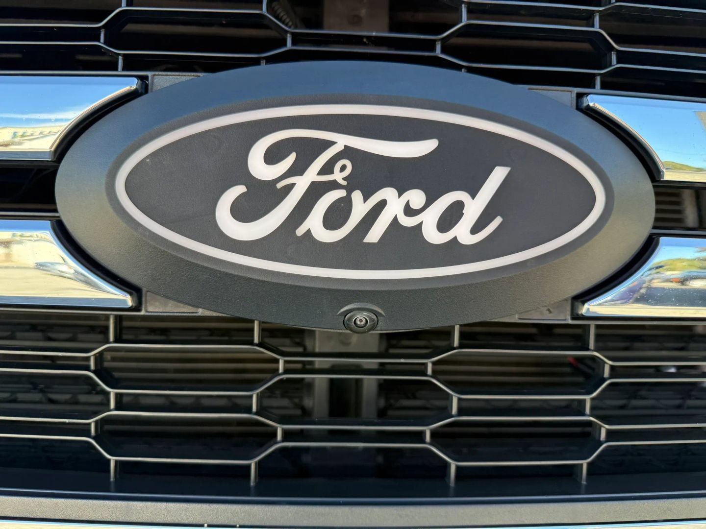 Used 2024 Ford F150 Lariat w/ Tow/Haul Package AWD/4WD image 40