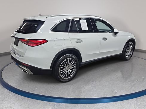 Certified 2026 Mercedes-Benz GLC 300 image 6