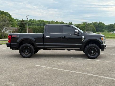 Used 2019 Ford F350 Platinum w/ Platinum Ultimate Package AWD/4WD image 4