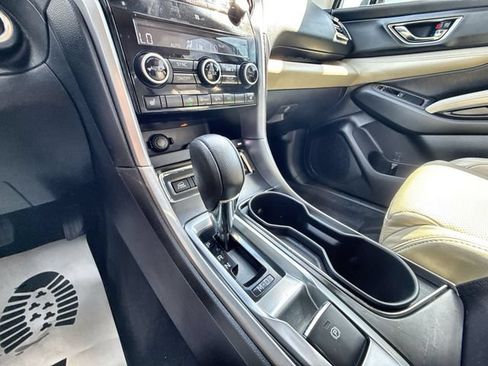 Used 2022 Subaru Ascent Limited w/ Popular Package #2A AWD/4WD image 19