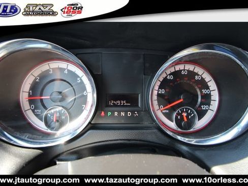 Used 2020 Dodge Grand Caravan SXT FWD image 20