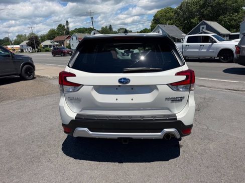Used 2024 Subaru Forester Touring AWD/4WD image 4
