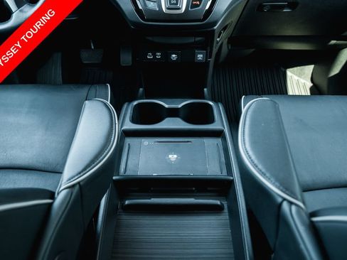 Used 2025 Honda Odyssey Touring image 25