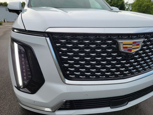 Certified 2026 Cadillac Escalade ESV Luxury w/ Touring Package AWD/4WD image 24