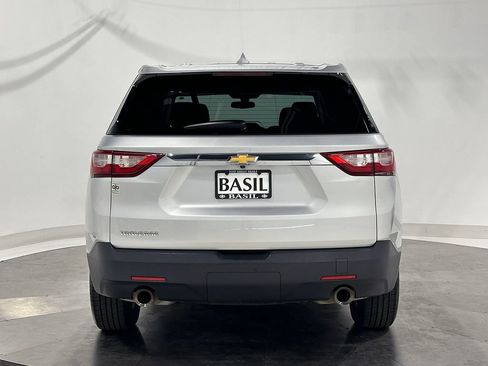 Used 2019 Chevrolet Traverse LS FWD image 12