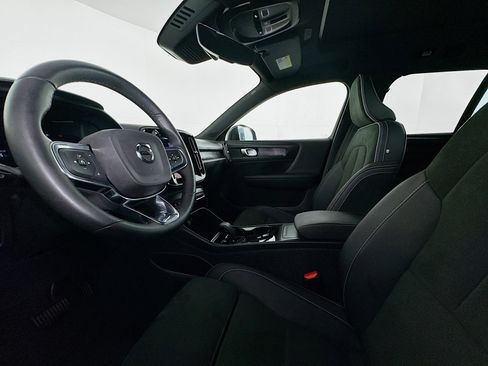 Used 2023 Volvo XC40 Recharge Plus image 20