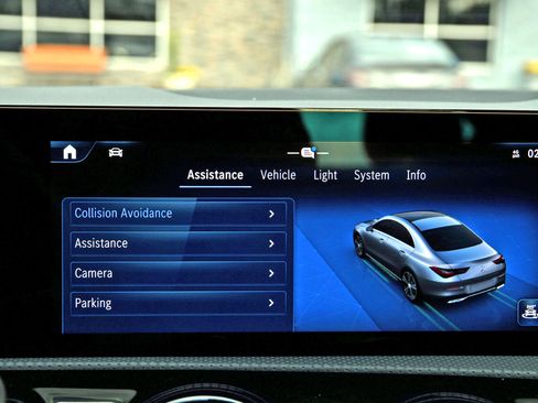 Used 2025 Mercedes-Benz CLA 250 image 16